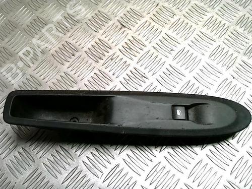 Used Right front window switch Right front window switch 39494474 39494474