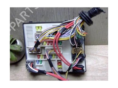 Fuse box RENAULT MEGANE III Hatchback (BZ0/1_, B3_) 1.5 dCi (BZ09, BZ0D, BZ1W, BZ29, BZ14) | BP25412236E1 