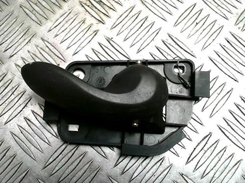 Used Front right interior door handle Front right interior door handle FIAT PUNTO (188_) 1.2 60 (188.030, .050, .130, .150, .230, .250) (60 hp) 34243920 34243920
