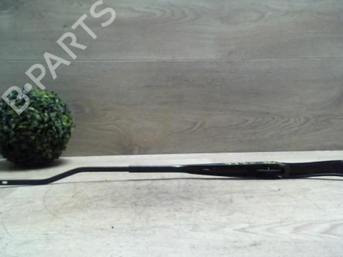 Used Front windshield wiper arm RENAULT CLIO III (BR0/1, CR0/1) 1.5 dCi (C/BR0G, C/BR1G) (68 hp) 29381945