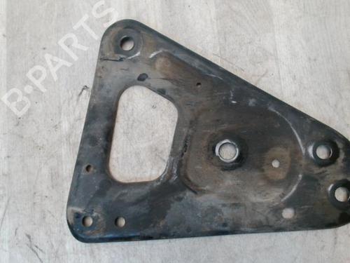 Used Left front suspension arm RENAULT TWINGO II (CN0_) 1.2 16V (CN0K, CN0V, CN0A) (76 hp) 27603877