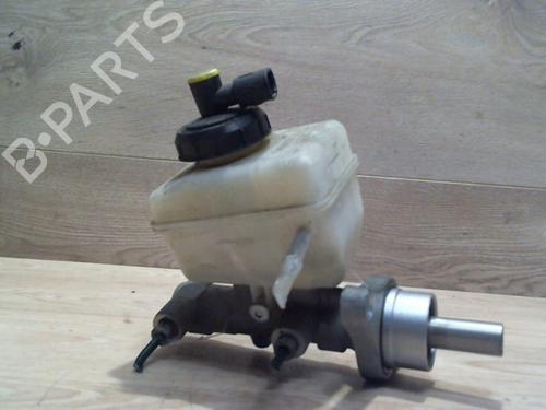 Used Brake master cylinder DACIA SANDERO 1.2 16V (75 hp) 25402491