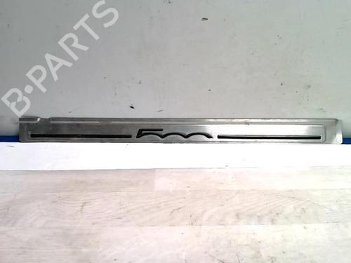 Estribo FIAT 500 (312_) 1.3 D Multijet (312AXB1A) (75 hp) 31225374