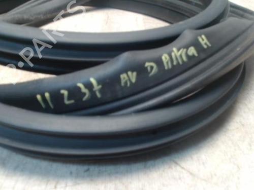 Rubber door seal OPEL ASTRA H (A04) 1.7 CDTI (L48) | BP27581894C142 