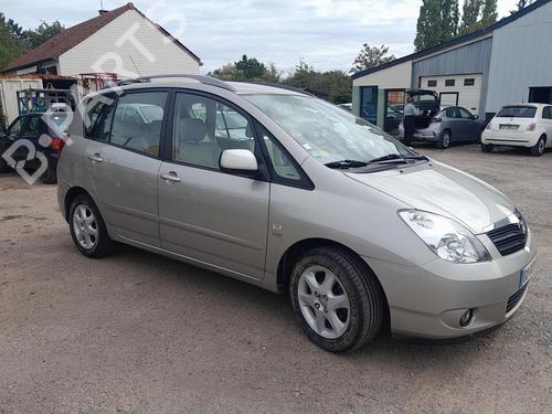 Air vent TOYOTA COROLLA Verso (_E12_) 1.6 VVT-i (ZZE121_, ZZE121R) | BP25425558I21