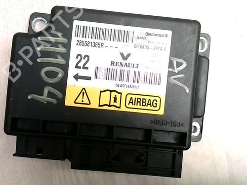 Used ECU airbags RENAULT MEGANE III Hatchback (BZ0/1_, B3_) 1.5 dCi (86 hp) 30666674