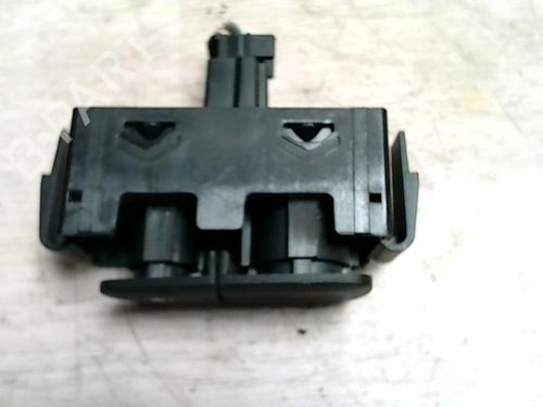 Used Warning switch RENAULT GRAND SCÉNIC III (JZ0/1_) 1.5 dCi (JZ09, JZ0D, JZ10, JZ14, JZ1G, JZ29, JZ2C) (110 hp) 25422617