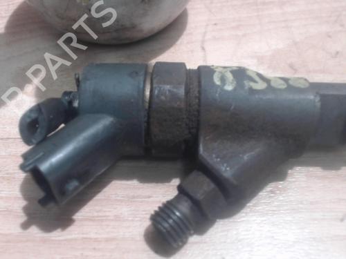 Injecteur PEUGEOT 406 (8B) 2.0 HDI 110 (109 hp) 31875303