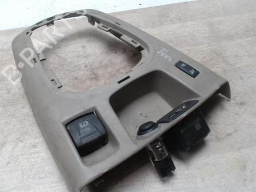 Mittelkonsole RENAULT GRAND SCÉNIC III (JZ0/1_) 2.0 dCi (JZ0Y, JZ26) (150 hp) 31230460