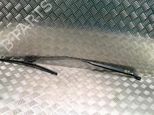 Used Front windshield wiper arm RENAULT CLIO III (BR0/1, CR0/1) 1.5 dCi (C/BR0G, C/BR1G) (68 hp) 31229735