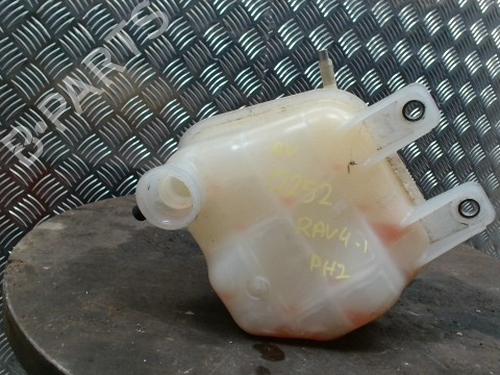 Ekspansjonstank Ekspansjonstank TOYOTA RAV 4 II (_A2_) 2.0 D 4WD (CLA20_, CLA21_, CLA20R, CLA21R) (116 hp) 33721758 33721758