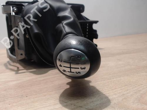 Used Gear lever RENAULT SCÉNIC III (JZ0/1_) 1.5 dCi (106 hp) 25386116