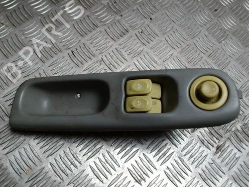 Used Left front window switch Left front window switch RENAULT TWINGO I (C06_) 1.2 (C066, C068) (58 hp) 36296358 36296358