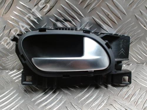 Højre fortil invendig håndtag PEUGEOT 208 I (CA_, CC_) 1.2 THP 110 (110 hp) 31237339