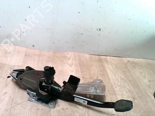 Used Break pedal VOLVO S40 II (544) 1.6 D (110 hp) 27840994
