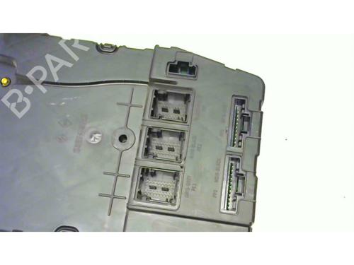 Used Fuse box RENAULT SCÉNIC II (JM0/1_) 2.0 (JM05, JM0U, JM1N, JM1U, JM2V) (135 hp) 25402134