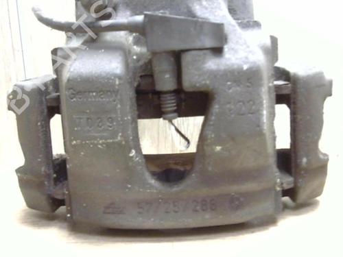 Used Right front brake caliper MERCEDES-BENZ SLK (R170) 230 Kompressor (170.447) (193 hp) 25401744