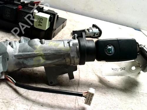Electronic module SKODA OCTAVIA II Combi (1Z5) 1.6 TDI | BP25424578M83  - Image 8