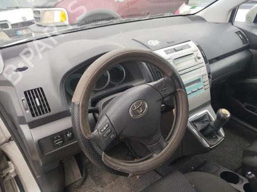 Front right seatbelt TOYOTA COROLLA Verso (ZER_, ZZE12_, R1_) 2.2 D-4D (AUR10_, AUR10R) | BP25617782I25 