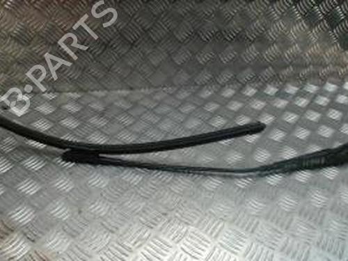 Used Front windshield wiper arm MERCEDES-BENZ B-CLASS Sports Tourer (W245) B 180 CDI (245.207) (109 hp) 26179868
