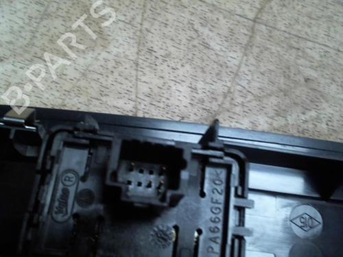 Right front window switch RENAULT MEGANE III Hatchback (BZ0/1_, B3_) 1.5 dCi | BP29233942I26