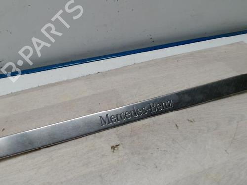 Used Step MERCEDES-BENZ M-CLASS (W163) ML 270 CDI (163.113) (163 hp) 25420997