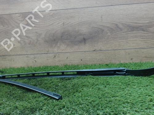 Used Front windshield wiper arm PEUGEOT 307 Break (3E) 1.6 HDi (90 hp) 31228554