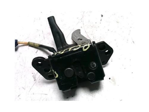 Used Tailgate lock TOYOTA YARIS (_P9_) 1.4 D-4D (NLP90_, NLP90R) (90 hp) 25417787