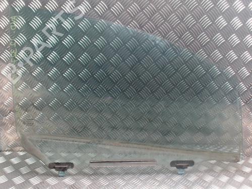 Vetro anteriore destro TOYOTA YARIS (_P9_) 1.4 D-4D (NLP90_, NLP90R) (90 hp) 31357569