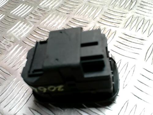 Left front window switch PEUGEOT 206+ (2L_, 2M_) 1.4 HDi eco 70 | BP36767960I27 - Image 3
