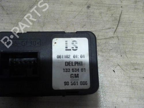 Used Switch OPEL ZAFIRA A MPV (T98) 2.2 DTI 16V (F75) (125 hp) 30665281