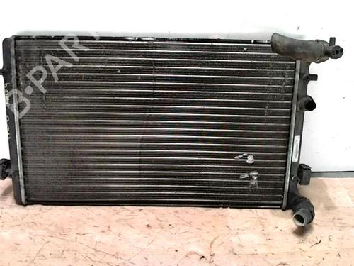 Used Water radiator VW GOLF IV (1J1) 1.6 (100 hp) 28178836