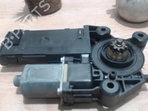 Used Left front window motor RENAULT MEGANE III Hatchback (BZ0/1_, B3_) 1.5 dCi (106 hp) 25386246