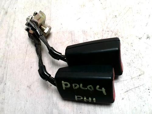 Used Seat buckle VW POLO IV (9N_, 9A_) 1.4 TDI (75 hp) 25430463
