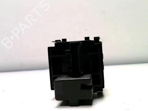 Used Switch RENAULT GRAND SCÉNIC III (JZ0/1_) 1.5 dCi (JZ09, JZ0D, JZ10, JZ14, JZ1G, JZ29, JZ2C) (110 hp) 31230335