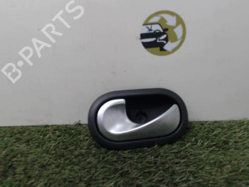 Used Rear left interior door handle RENAULT MODUS / GRAND MODUS (F/JP0_) 1.5 dCi (FP0E, JP0E) (65 hp) 25396859