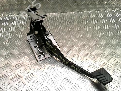 Used Break pedal MITSUBISHI OUTLANDER II (CW_W) 2.0 DI-D (CW8W) (140 hp) 25429215