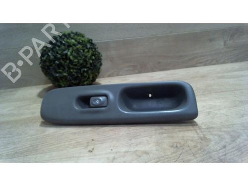 Used Right front window switch FIAT GRANDE PUNTO (199_) 1.3 D Multijet (75 hp) 25385164