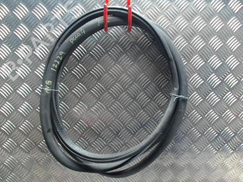 Gummiliste VW POLO IV (9N_, 9A_) 1.4 16V (75 hp) 31238981