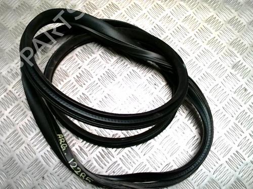 Gummiliste CITROËN C1 II (PA_, PS_) 1.0 VTi 72 (72 hp) 31811813