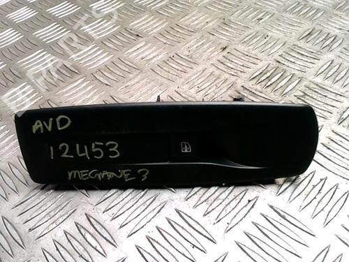 Used Right front window switch RENAULT MEGANE III Coupe (DZ0/1_) 1.9 dCi (DZ0N, DZ0J, DZ1J, DZ1K) (131 hp) 32010591