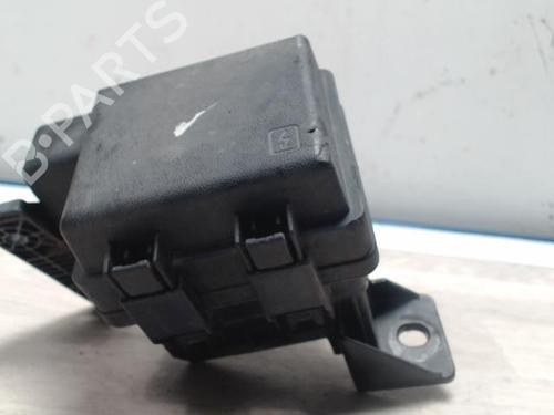 Used Fuse box RENAULT MEGANE III Hatchback (BZ0/1_, B3_) 1.5 dCi (106 hp) 28536133
