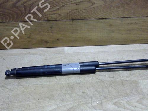 Used Tailgate lift support TOYOTA YARIS (_P13_) 1.4 D (NLP130_, NLP130) (90 hp) 25402054