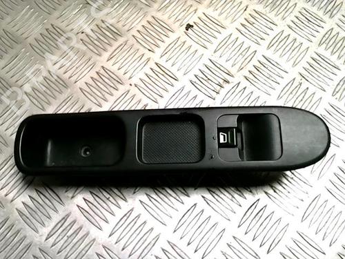 Used Right front window switch Right front window switch PEUGEOT 307 (3A/C) 2.0 HDi 90 (90 hp) 35946838 35946838