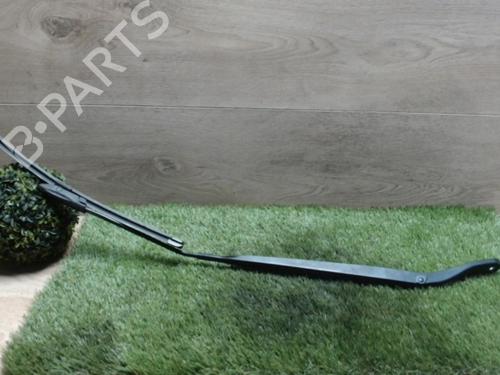 Used Front windshield wiper arm RENAULT MEGANE III Hatchback (BZ0/1_, B3_) 1.5 dCi (106 hp) 31231073