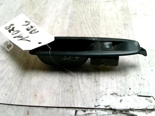 Left rear window switch RENAULT CAPTUR I (J5_, H5_) 1.5 dCi 90 (J5N4, J5M5, J5MW, J5M6, J5AL, J5AJ) | BP25426180I29
