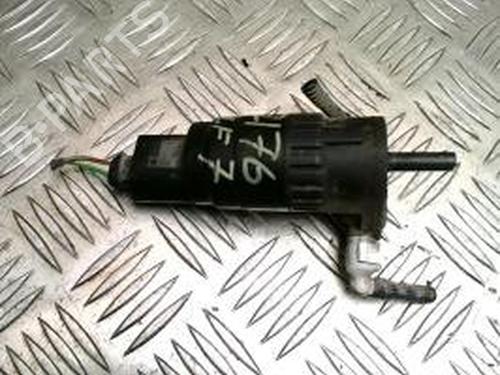 Sprinklervæskepumpe VW GOLF VII (5G1, BQ1, BE1, BE2) 1.6 TDI (110 hp) 28504945