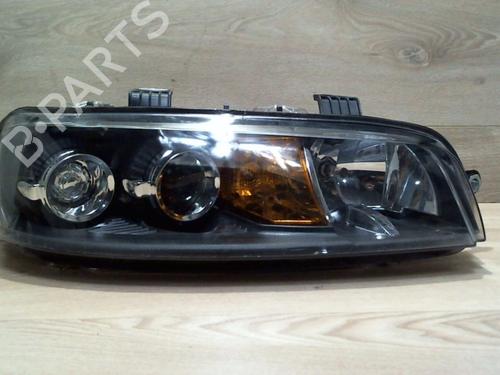 Used Right headlight FIAT PUNTO (188_) 1.9 JTD 80 (188.237, .257, .337, .357) (80 hp) 25409474