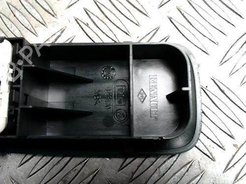 Left front window switch RENAULT CLIO III Grandtour (KR0/1_) 1.5 dCi (KR0F) | BP32394579I27 