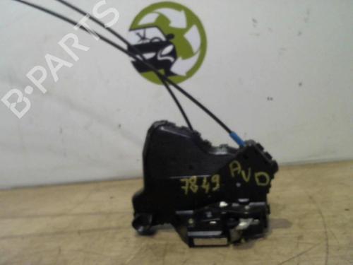 Højre fortil lås TOYOTA AVENSIS (_T25_) 2.0 D-4D (CDT250_, CDT250R) (116 hp) 31218729